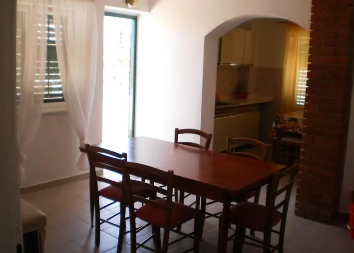 Apartman By The Sea Pag - 18464