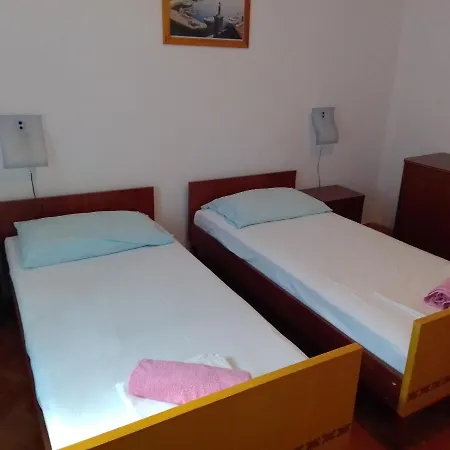 By The Sea Pag - 18464 Lejlighed Pag Town